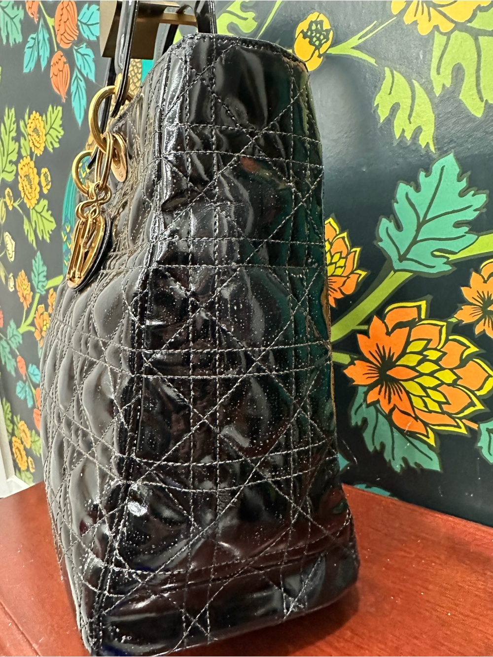 Christian Dior Med Lady Dior Black Patent Cannage Quilted Leather Gold Hardware - Picture 6 of 17